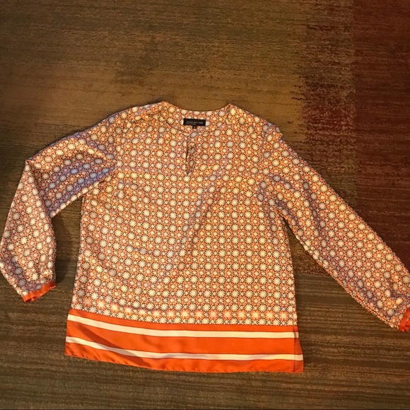 Jones New York Tops - Pretty orange blue & white Jones NY blouse size 10